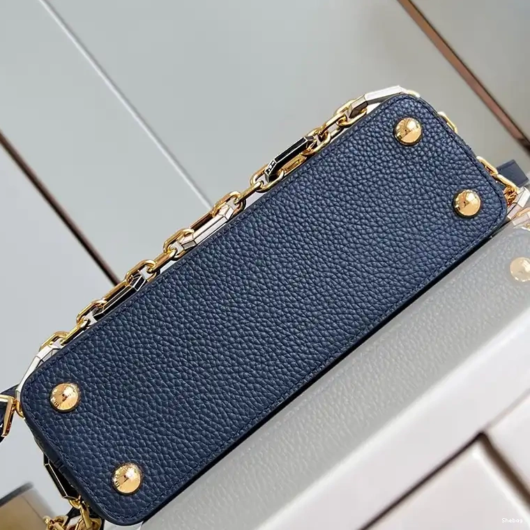 2408YA0104 Bags LV 0519
